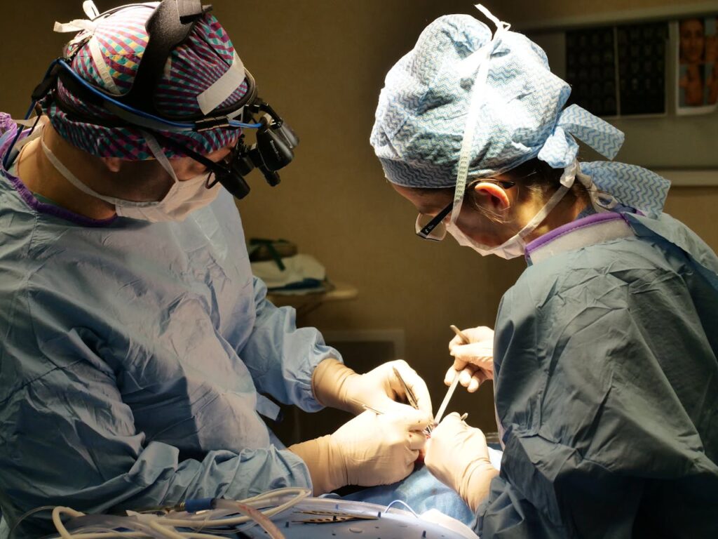 Robotic knee replacement surgeon in Bhubaneswar